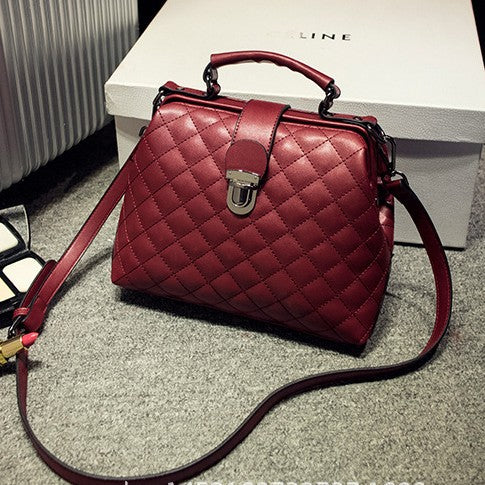 Leather bags new summer Lingge leather retro Doctor Bag Fashion Shoulder Bag hand