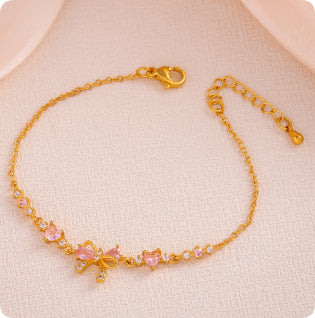 Cute And Sweet Heart-shaped Zircon Butterfly Bracelet Plated With 18K Gold.